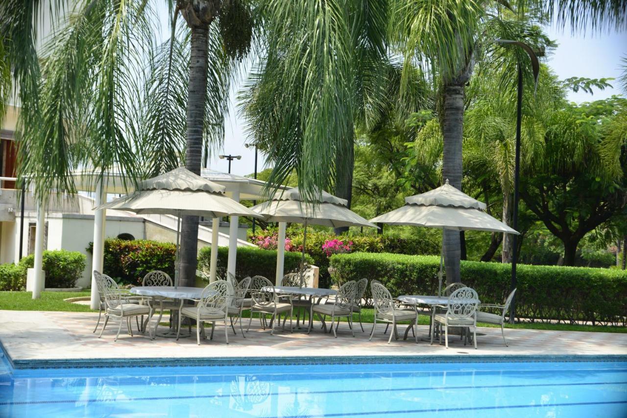 The Lorian Club Hotel Cocoyoc Exterior photo
