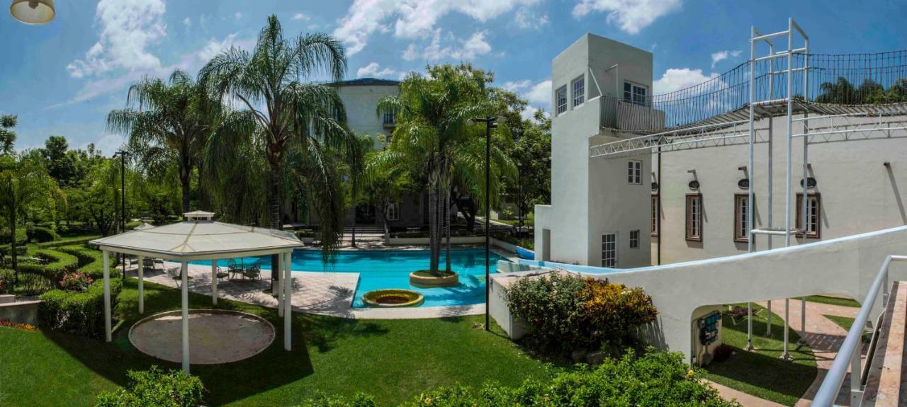 The Lorian Club Hotel Cocoyoc Exterior photo
